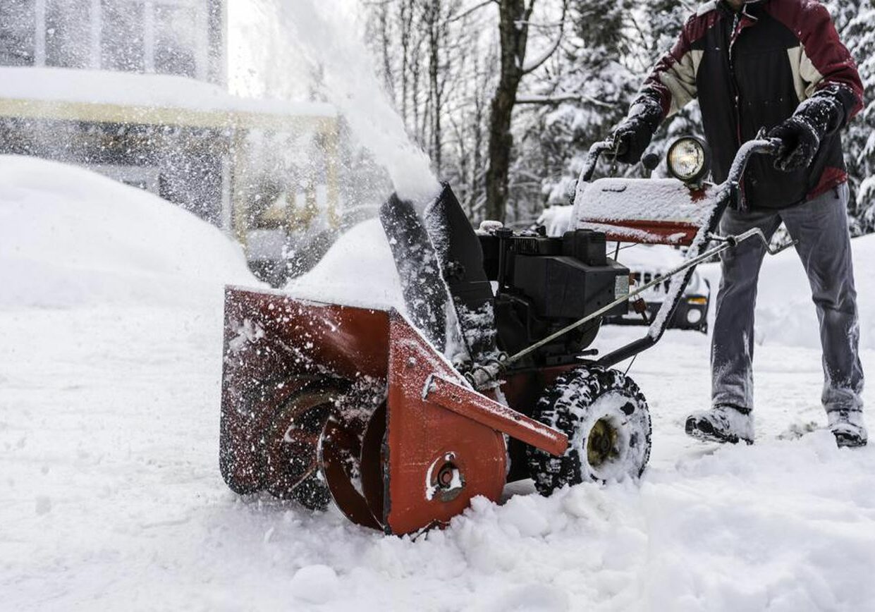 snow-shovel-blower-plow-winter